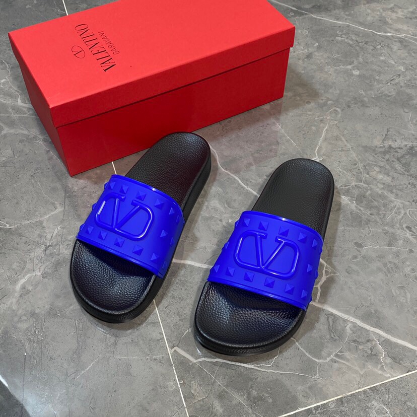 Valenti Garavani Summer V Logo Singature Sandal In Blue - DesignerGu