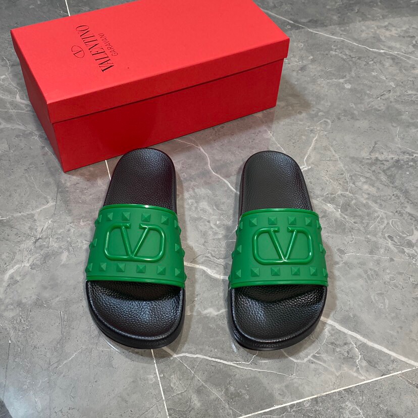 Valenti Garavani Summer V Logo Singature Sandal In Green - DesignerGu