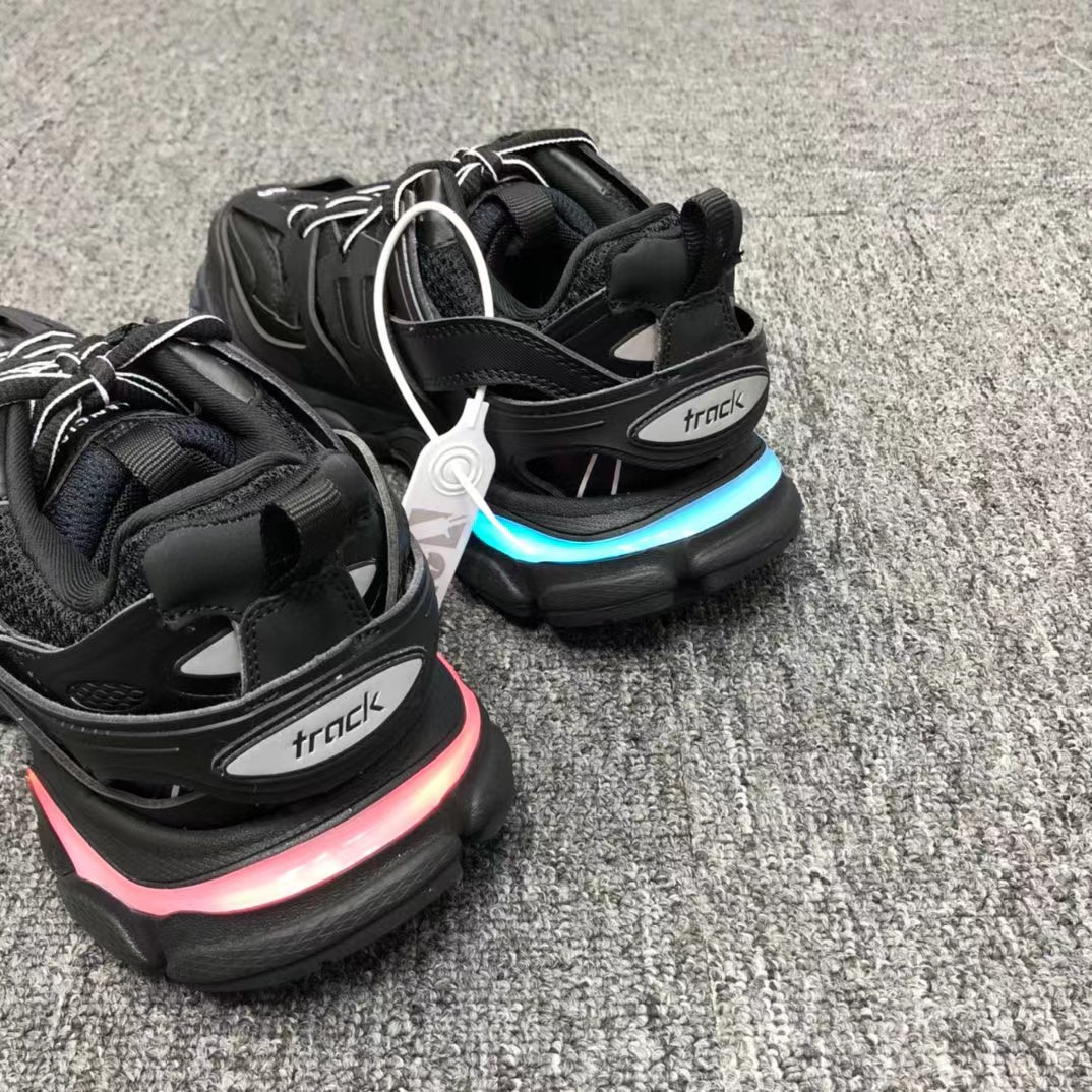 Balenciaga Tess S. Gomma Trek 3.0 LED Sneakers - DesignerGu