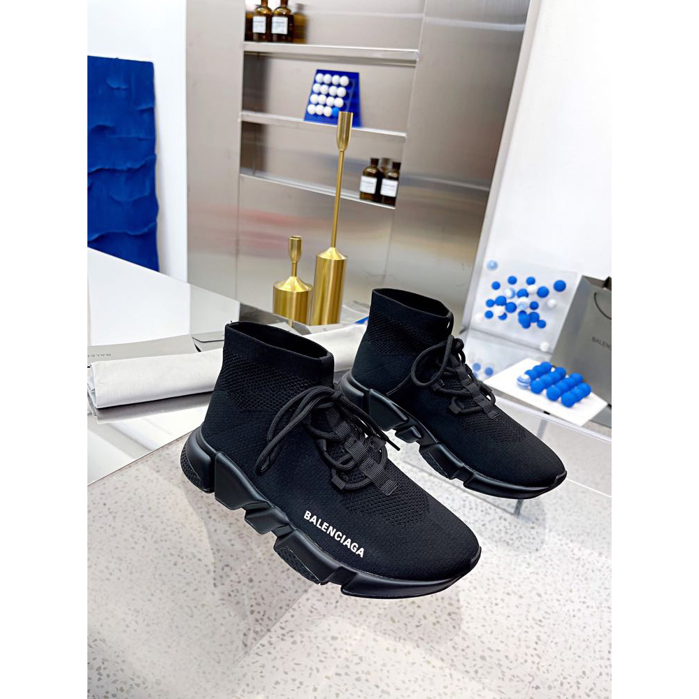 Balenciaga Men's Speed Lace-Up Sneaker In Black - DesignerGu