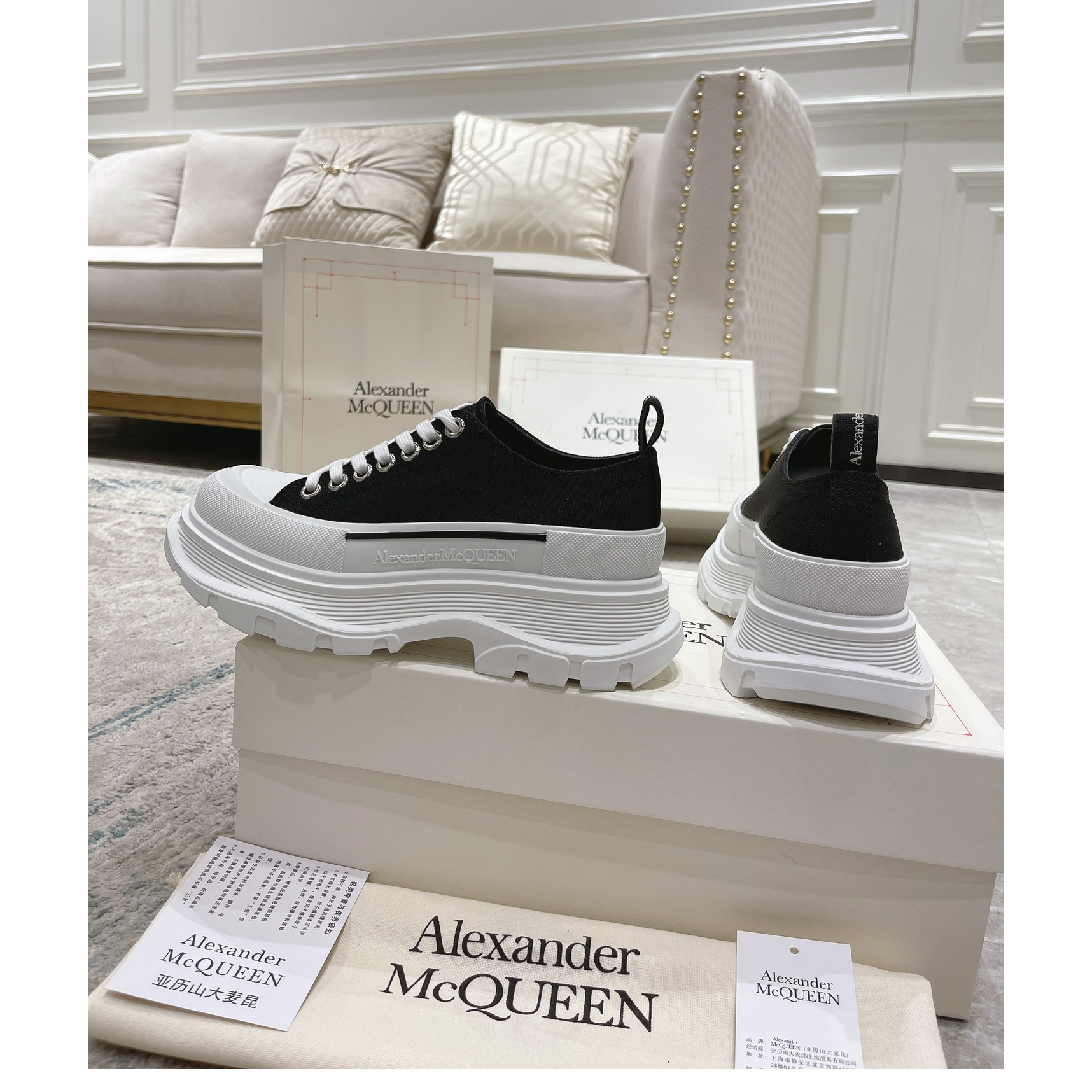 Alexander Mqueen Tread Slick Platform Low Sneakers - DesignerGu