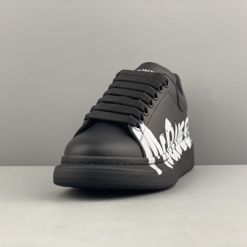 Alexander Mqueen Low-Top Sneakers     - DesignerGu