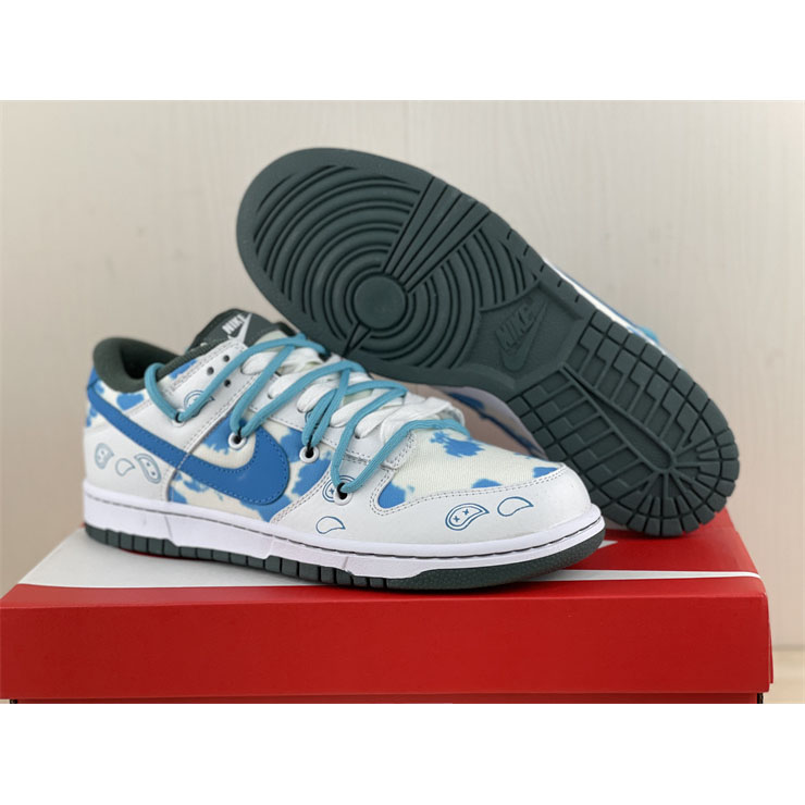 Nike Dunk SE Low Sneaker DH0957-100 - DesignerGu