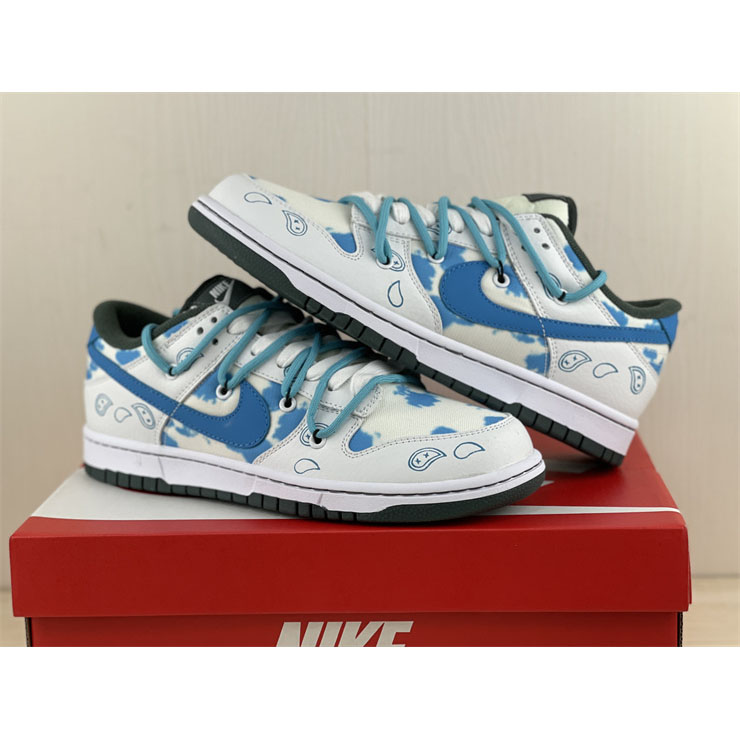 Nike Dunk SE Low Sneaker DH0957-100 - DesignerGu