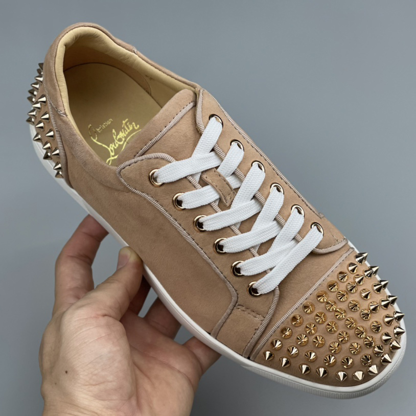 Christian Louboutin Sneaker - DesignerGu