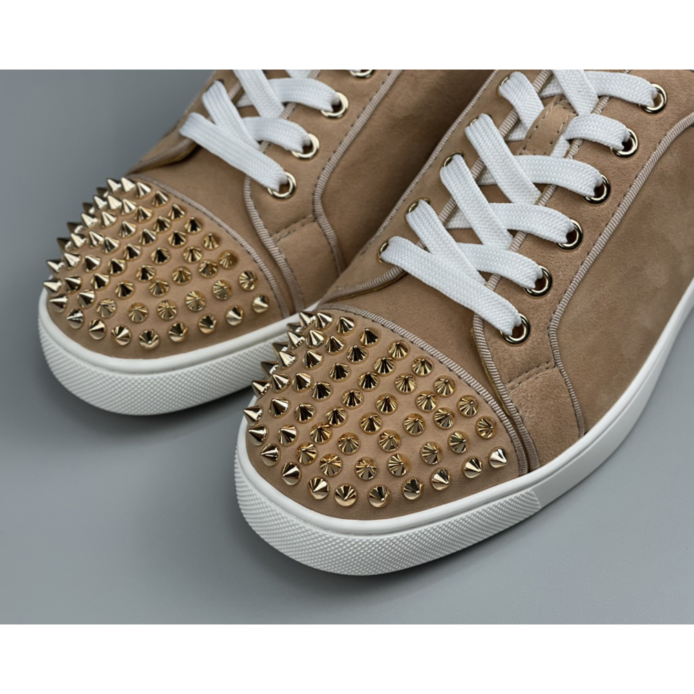 Christian Louboutin Sneaker - DesignerGu