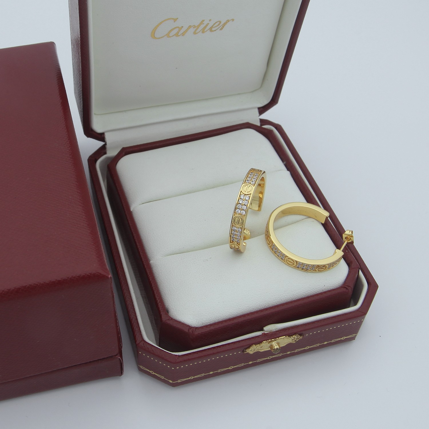 Cartier Earrings - DesignerGu