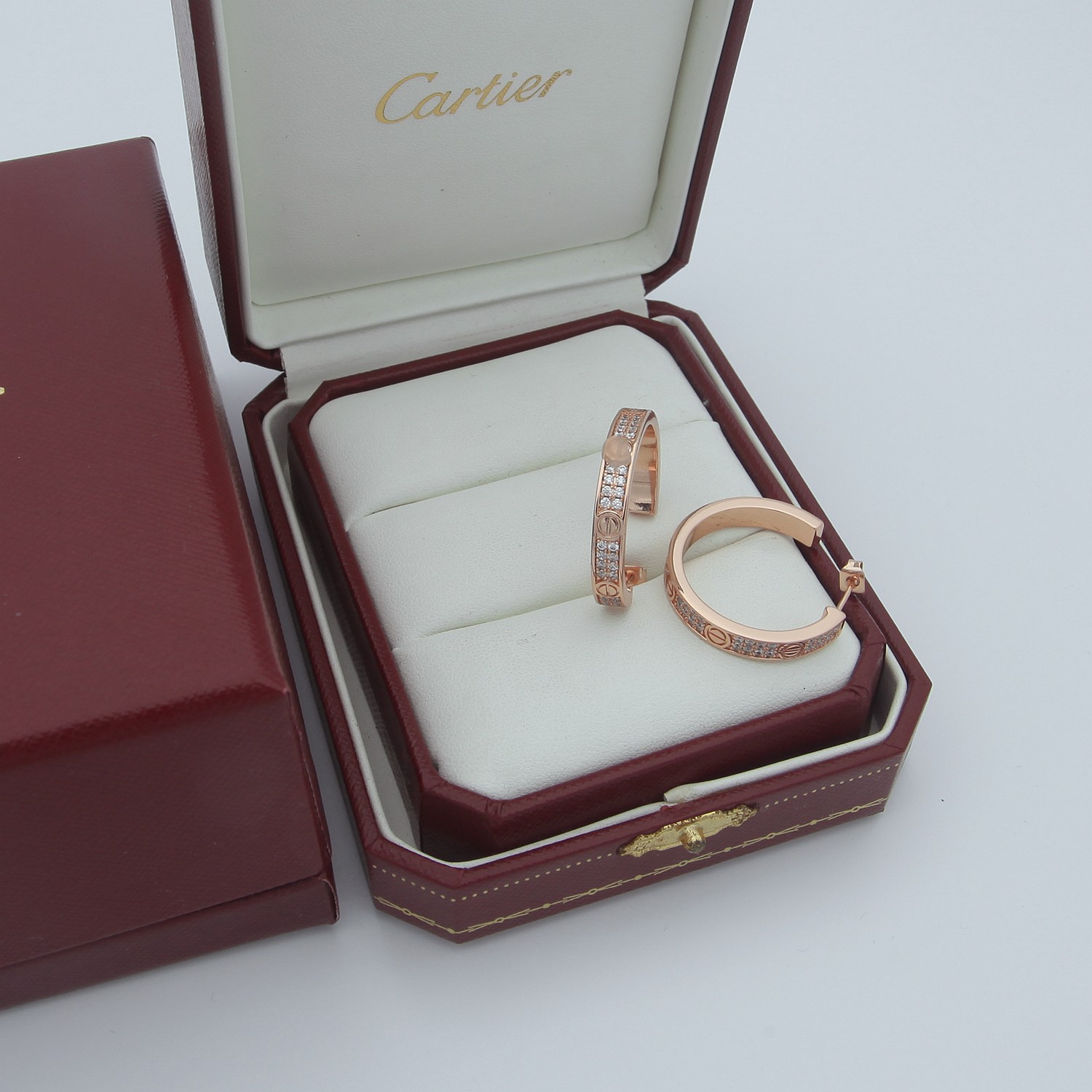 Cartier Earrings - DesignerGu