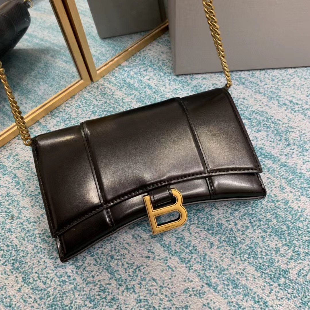 Balenciaga Hourglass Wallet On Chain (19.5-12-5cm) - DesignerGu