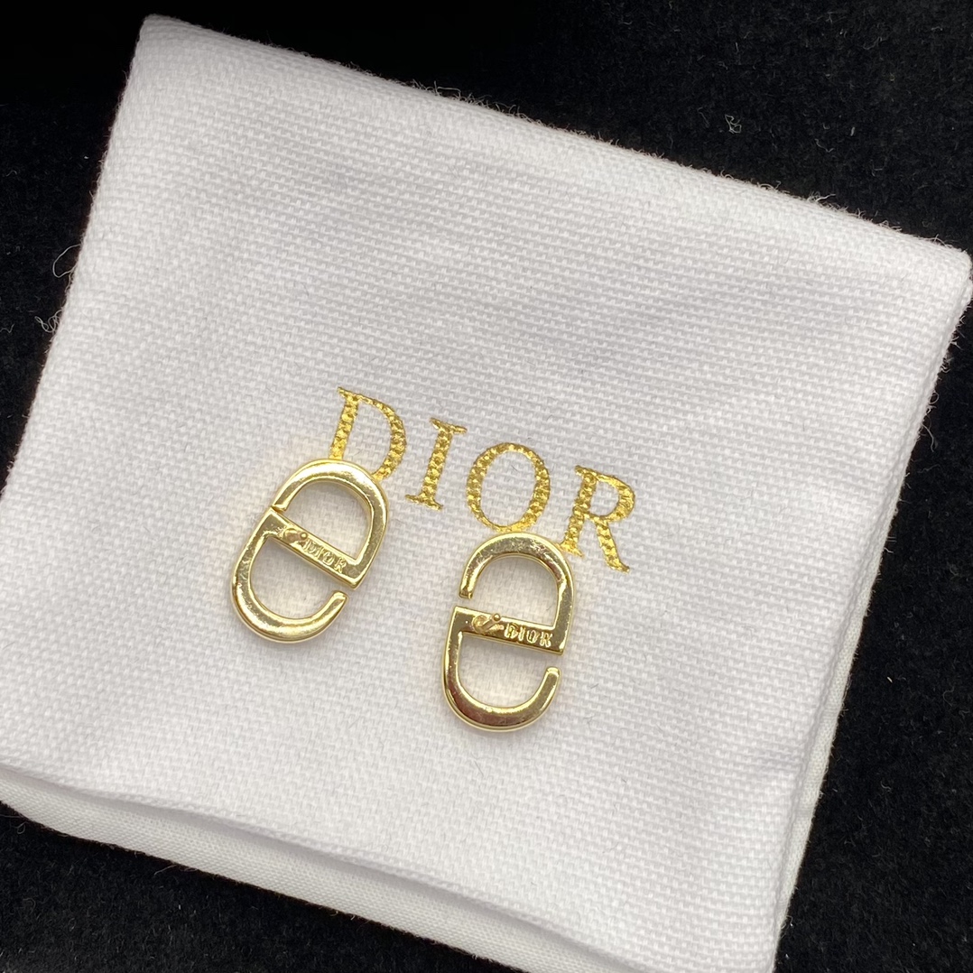 Dior 'CD' Earrings - DesignerGu