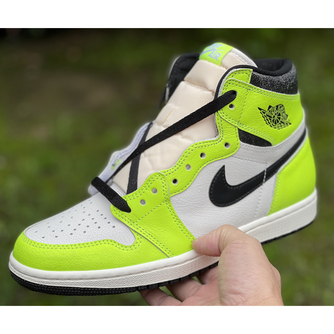 Air Jordan 1 High OG 'Volt' Sneakers   555088-702 - DesignerGu