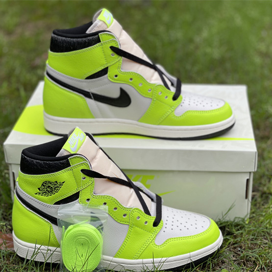 Air Jordan 1 High OG 'Volt' Sneakers   555088-702 - DesignerGu