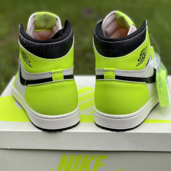 Air Jordan 1 High OG 'Volt' Sneakers   555088-702 - DesignerGu