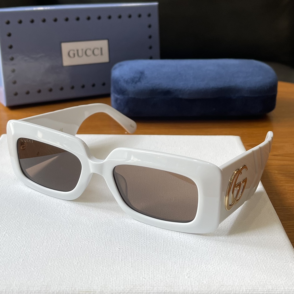 Gucci Sunglasses    0811 - DesignerGu