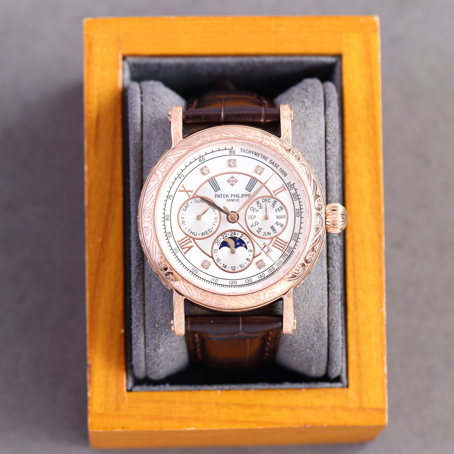 Patek Philipps Sa Watch  42mm - DesignerGu