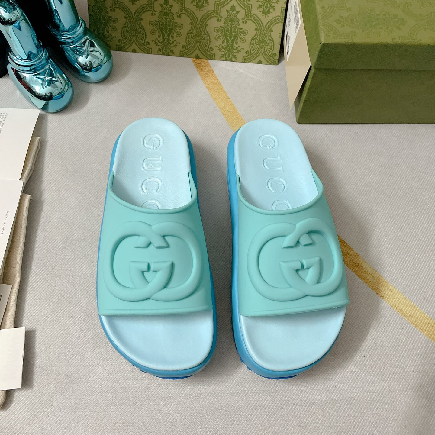 Gucci GG Thick soled slippers - DesignerGu