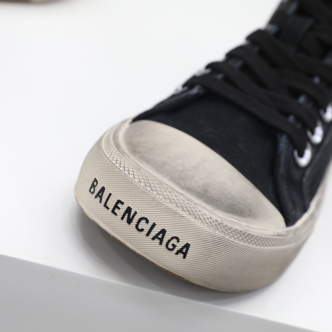 Balenciaga Men's  Paris High Top Sneaker In Black - DesignerGu