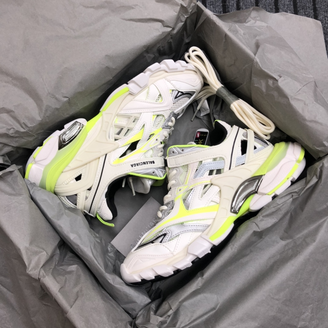 Balenciaga Track.2 Sneaker - DesignerGu