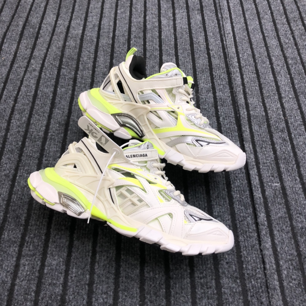 Balenciaga Track.2 Sneaker - DesignerGu