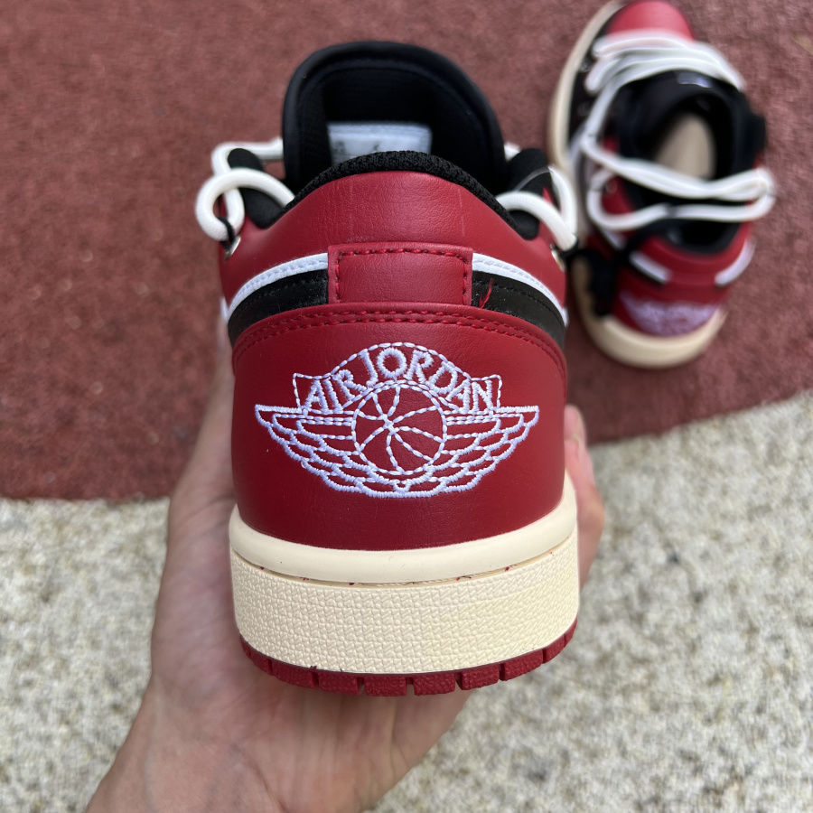 Jordan  Air 1 Low 'Chicago' Sneaker   553558-612 - DesignerGu