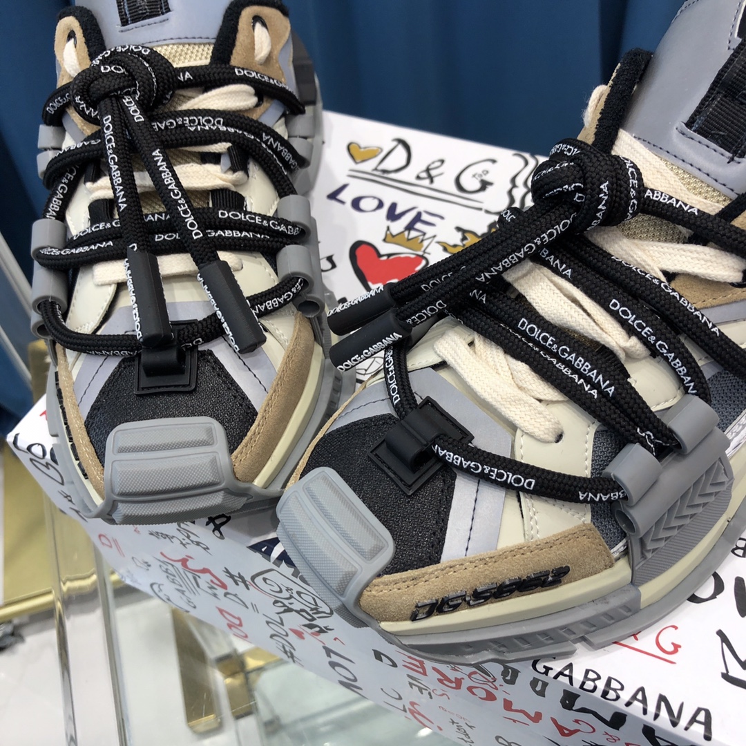 Dolce & Gabbana Mixed-Material Space Sneakers - DesignerGu