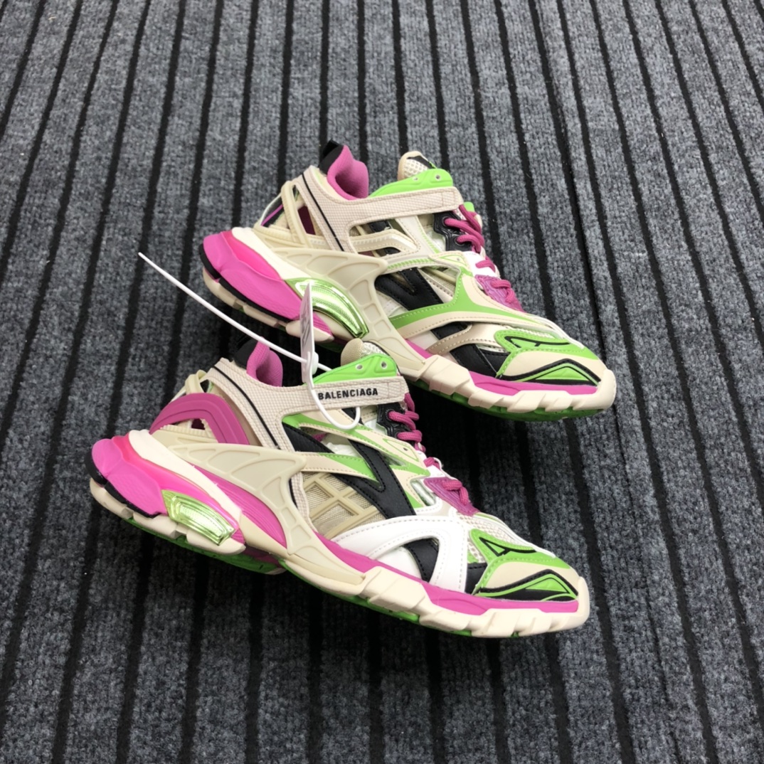 Balenciaga Track.2 Sneaker - DesignerGu