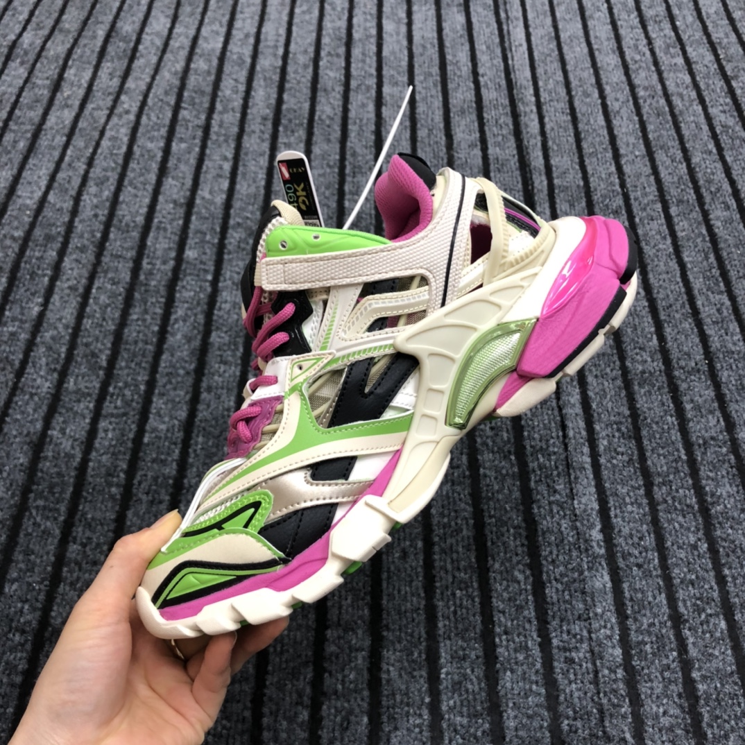 Balenciaga Track.2 Sneaker - DesignerGu