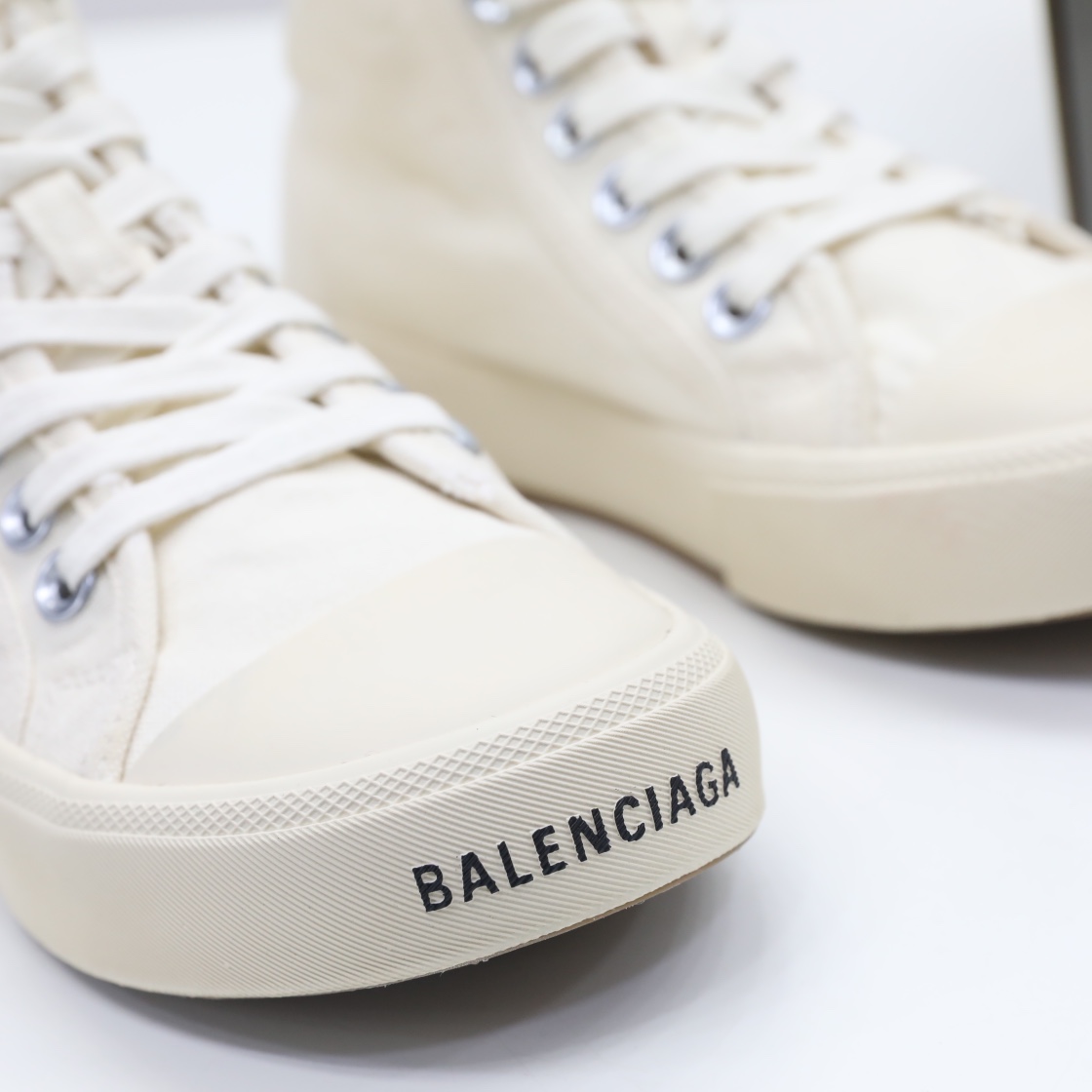 Balenciaga Men's  Paris High Top Sneaker In White - DesignerGu