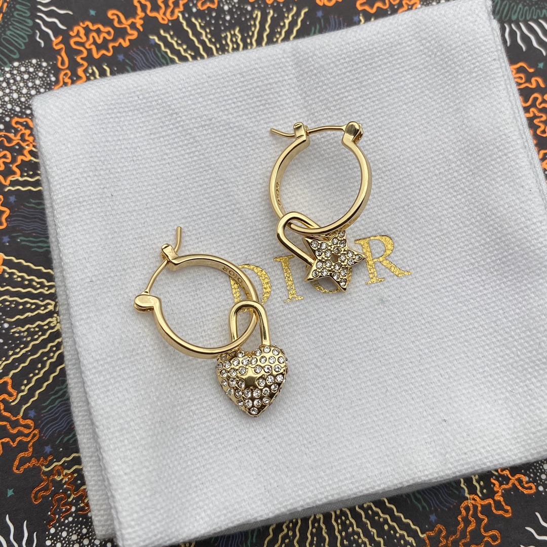 Dior Hearts And Stars Asymmetric Earrings - DesignerGu