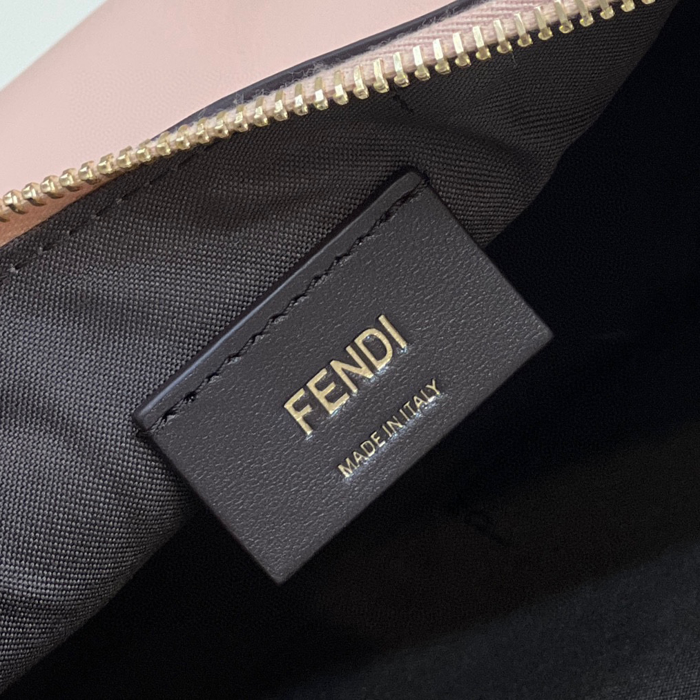 Fendi Graphy  Leather Bag(29*24.5*10cm) - DesignerGu