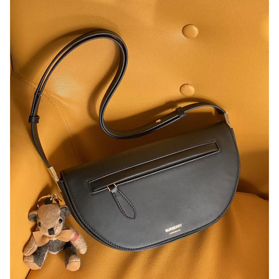 Burberry Olyma Shoulder Bag(26-15-5.5cm) - DesignerGu