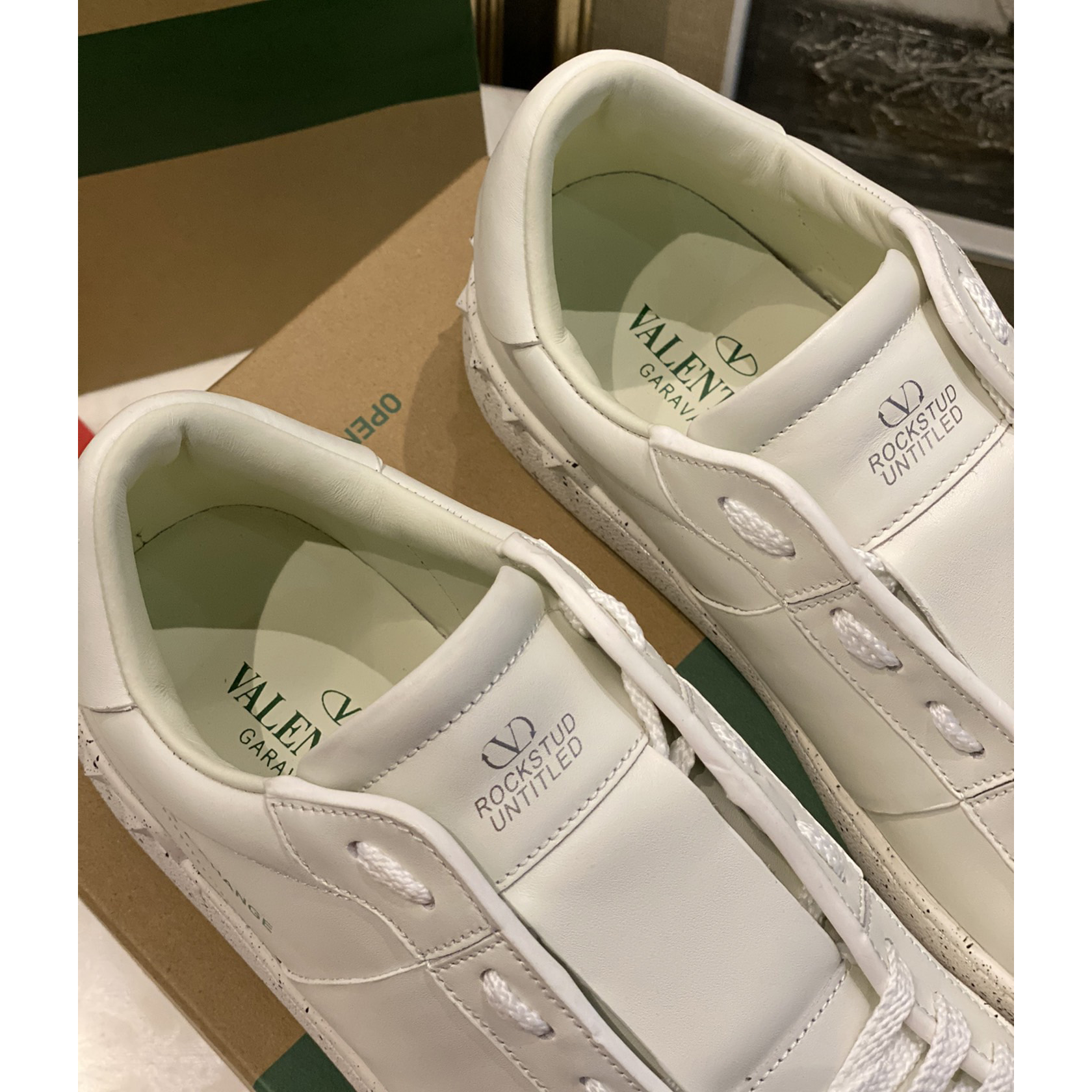 Valenti  Open For A Change Sneaker In Bio-Based Material In White - DesignerGu