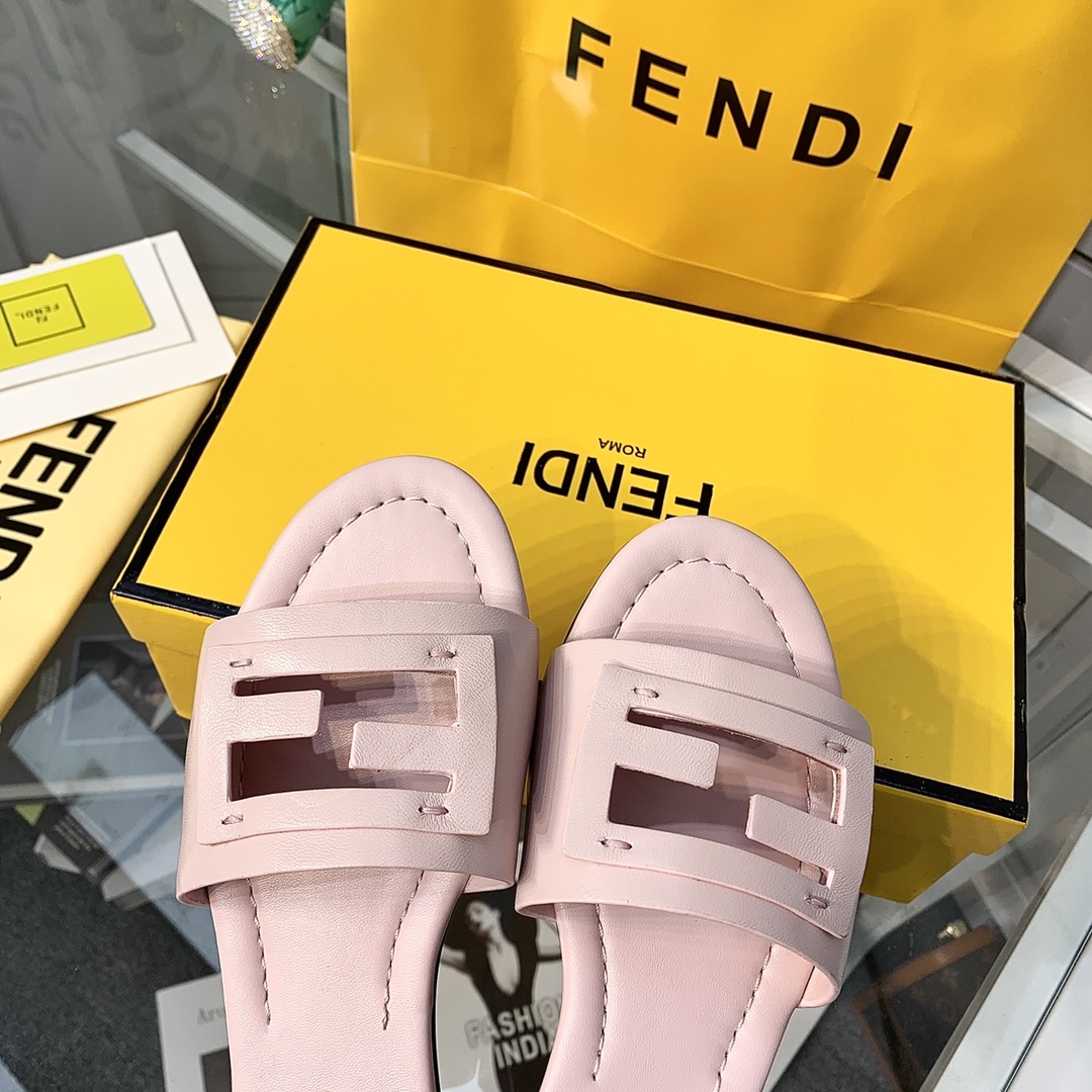 Fendi Signature Pink Leather Slides - DesignerGu