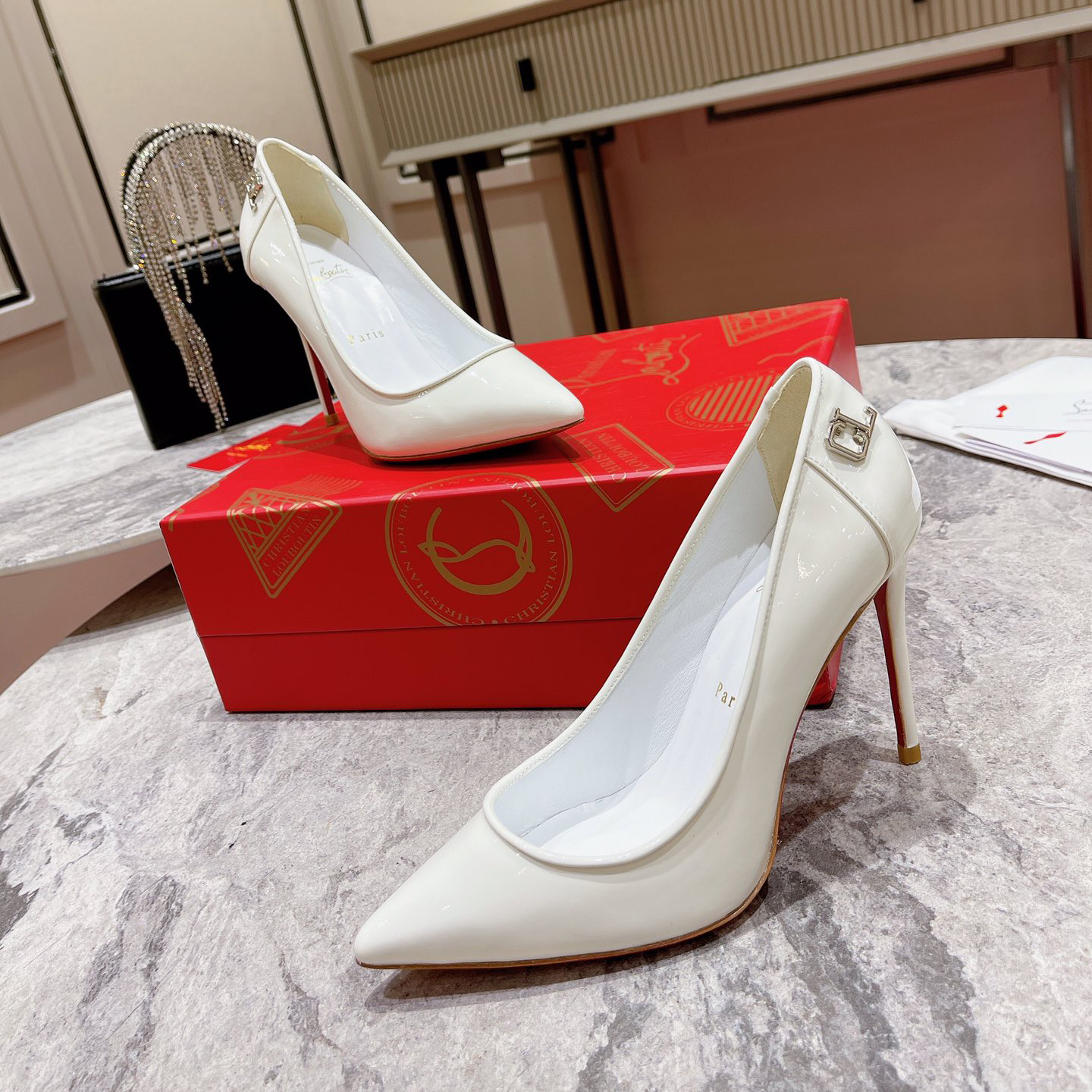 Christian Louboutin Sporty Kate Pump  85mm - DesignerGu