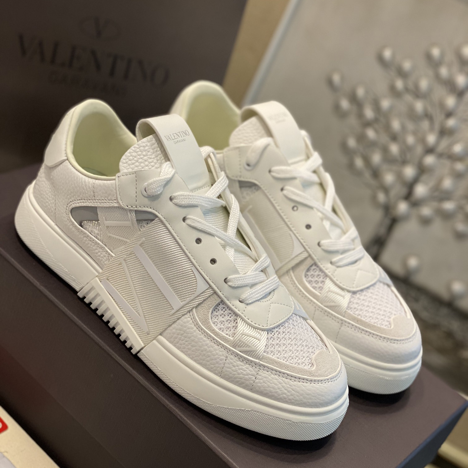 Valenti VL7N Low-Top Sneakers In Calfskin And Mesh Fabric With Bands - DesignerGu