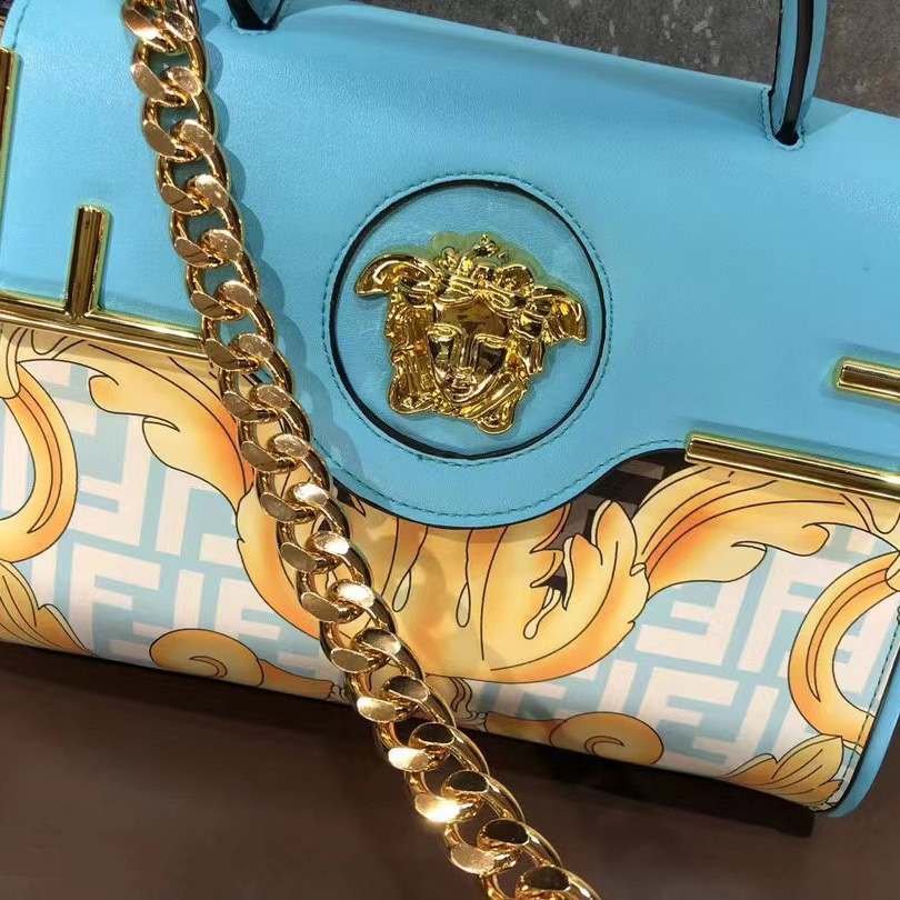 Versace Fendace La Medusa Medium Handbag(25-22-15cm) - DesignerGu