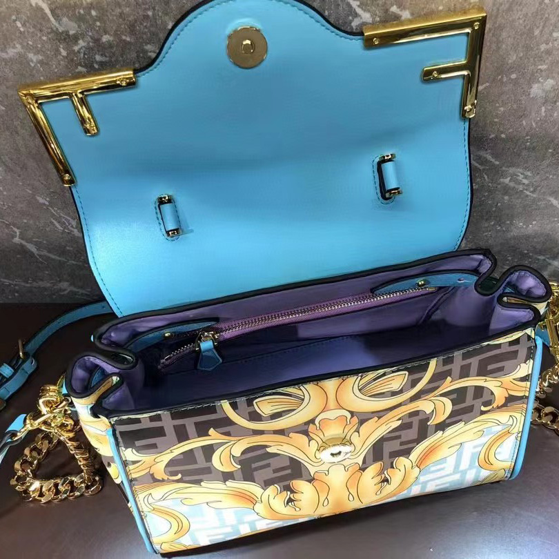 Versace Fendace La Medusa Medium Handbag(25-22-15cm) - DesignerGu