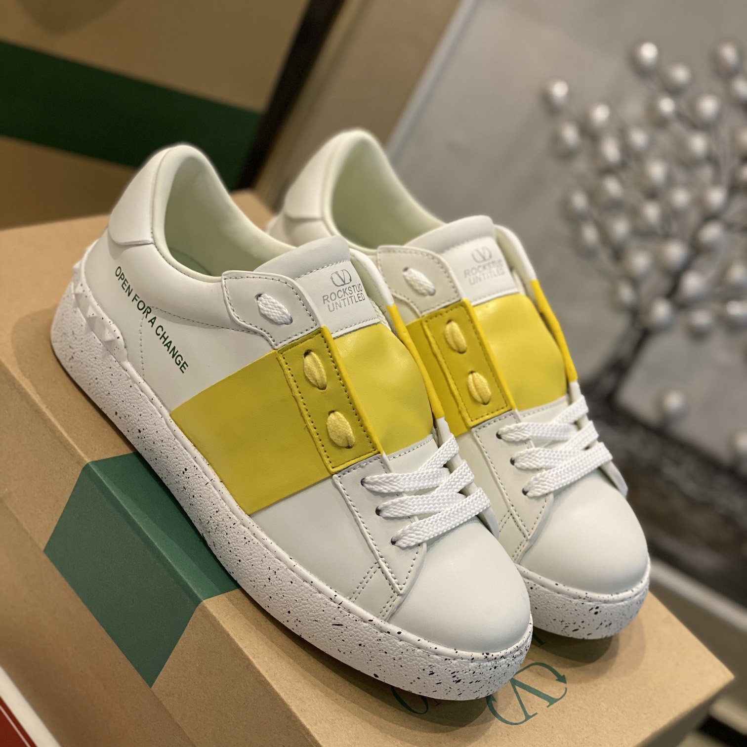 Valenti Open For A Change Sneaker In Bio-Based Material In White/Lemon Cream - DesignerGu