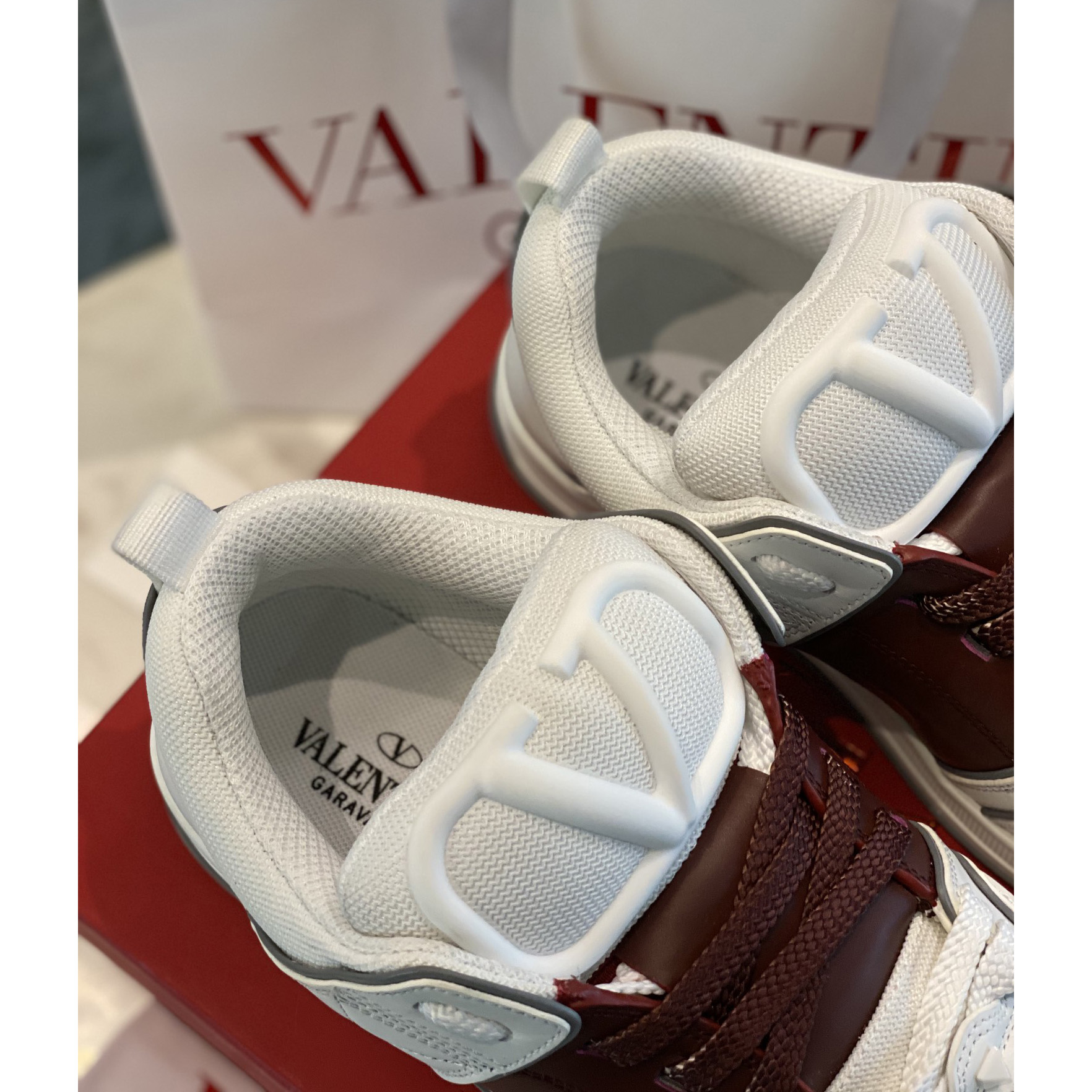 Valenti Open Skate Calfskin And Fabric Sneaker In White/Rubin - DesignerGu