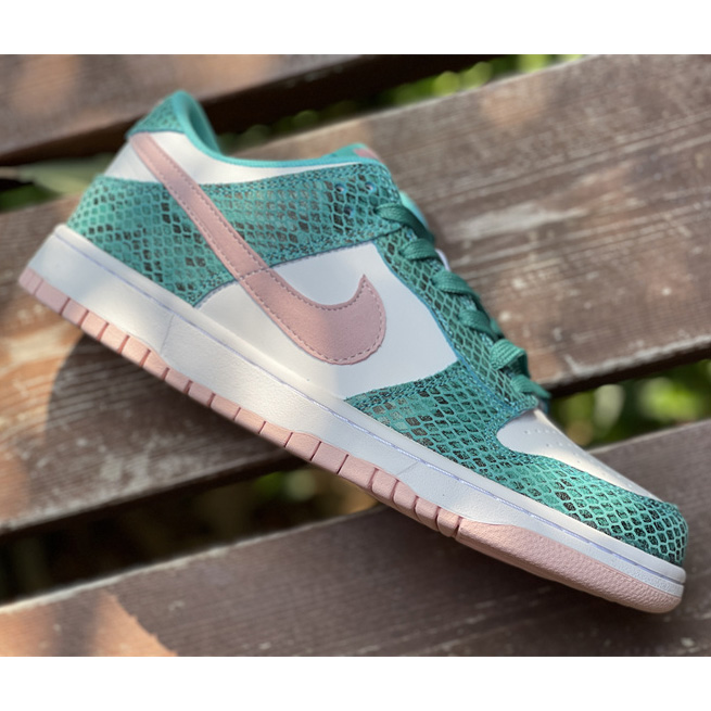 Nike Dunk SB Low ''Snake Skin'' Sneaker    DR8577-300 - DesignerGu