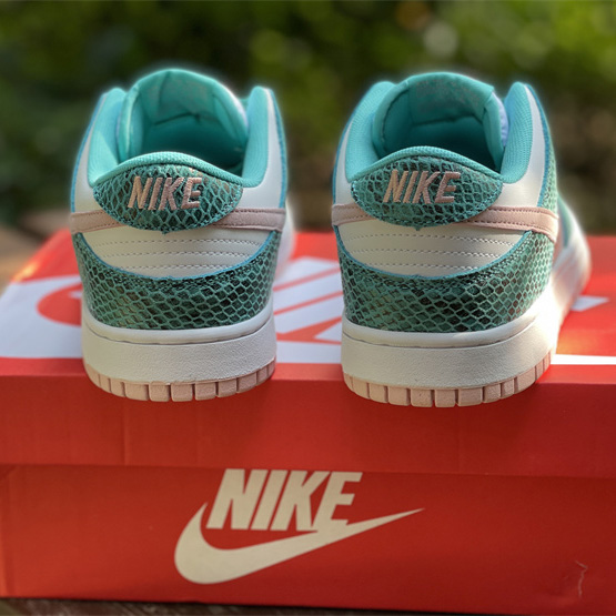 Nike Dunk SB Low ''Snake Skin'' Sneaker    DR8577-300 - DesignerGu