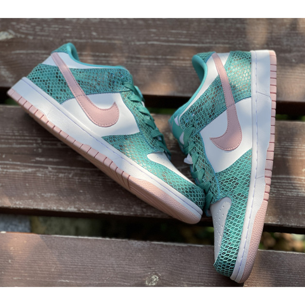 Nike Dunk SB Low ''Snake Skin'' Sneaker    DR8577-300 - DesignerGu