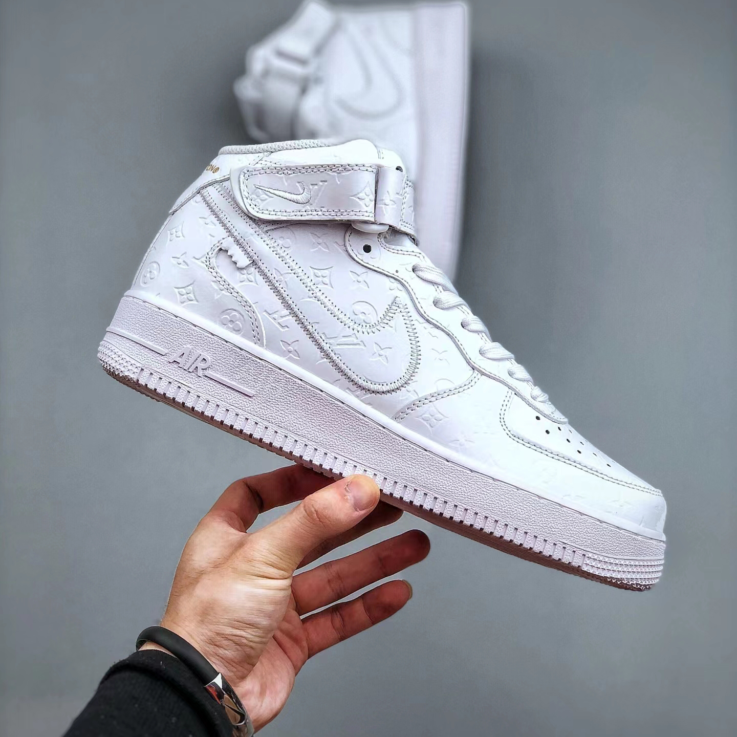 Louis Vuitton X Nike Air Force 1 Sneaker - DesignerGu