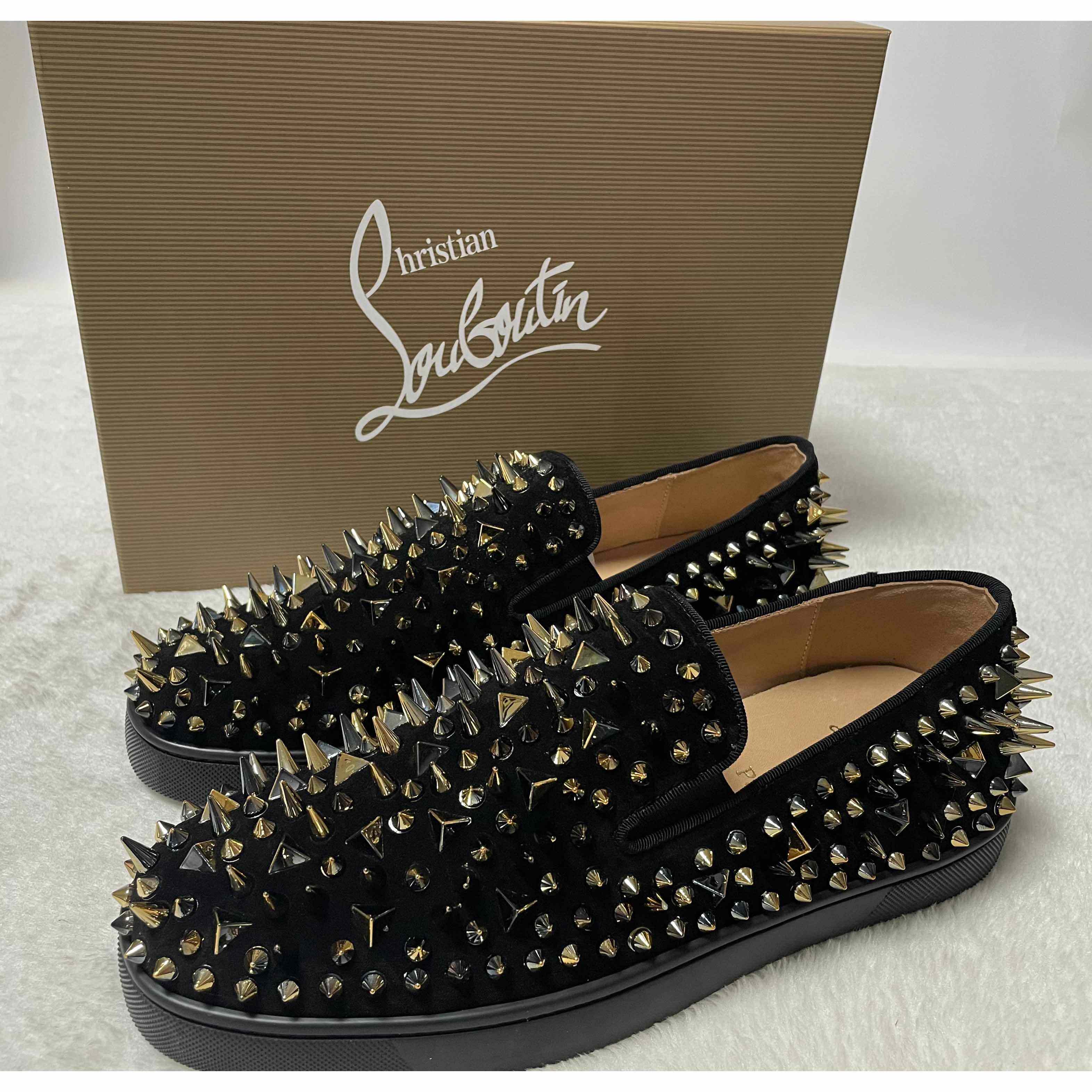 Christian Louboutin Flat Sneakers - DesignerGu