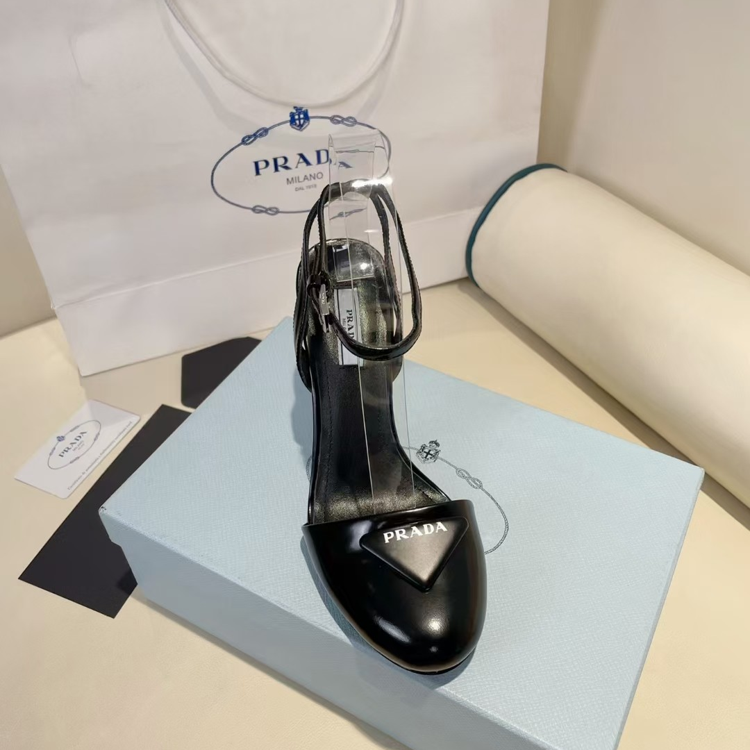 Prada Patent Leather Sling-Back Pumps - DesignerGu