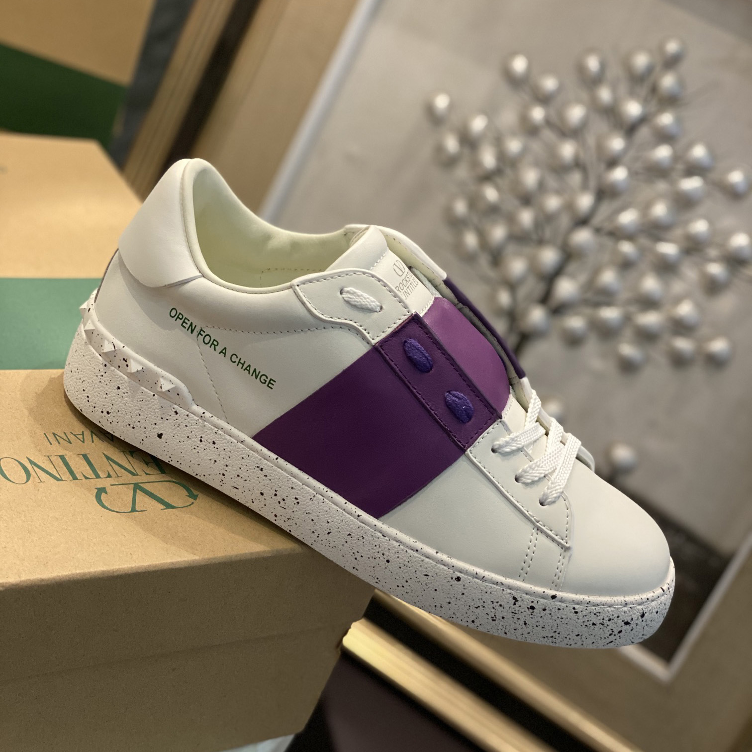 Valenti Open For A Change Sneaker In Bio-Based Material In White/Sunset Purple - DesignerGu