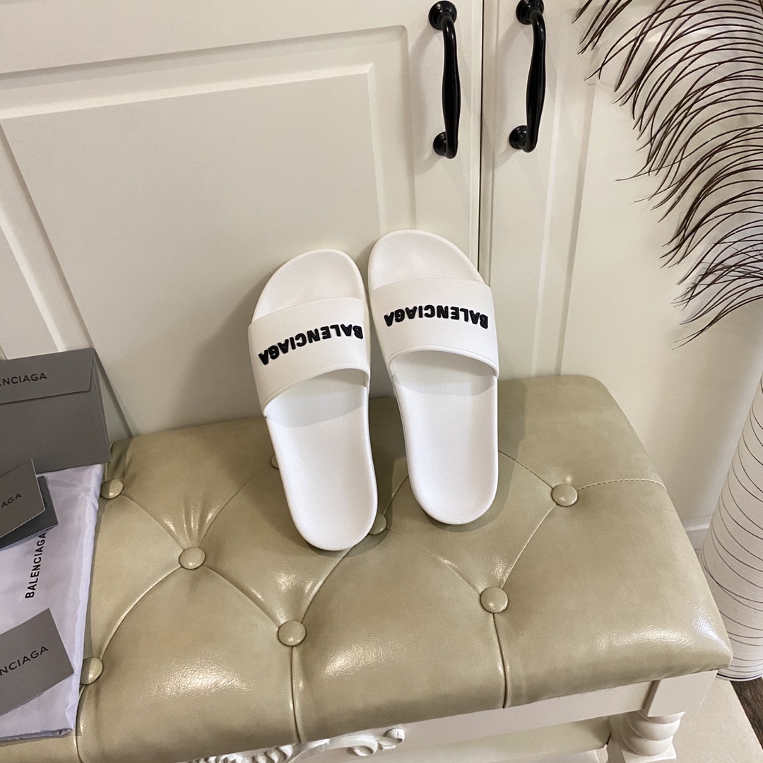 Balenciaga Pool Slide Sandal In White Smooth Rubber With Black 3D Balenciaga Logo - DesignerGu