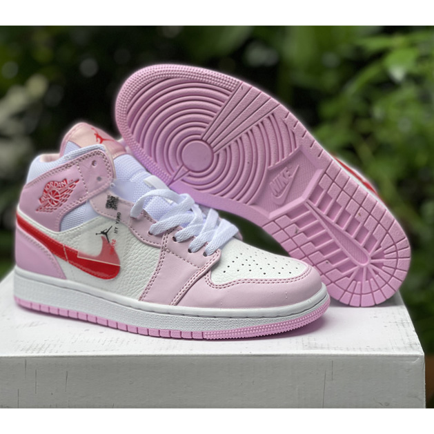 Nike Wmns Air Jordan 1 Mid