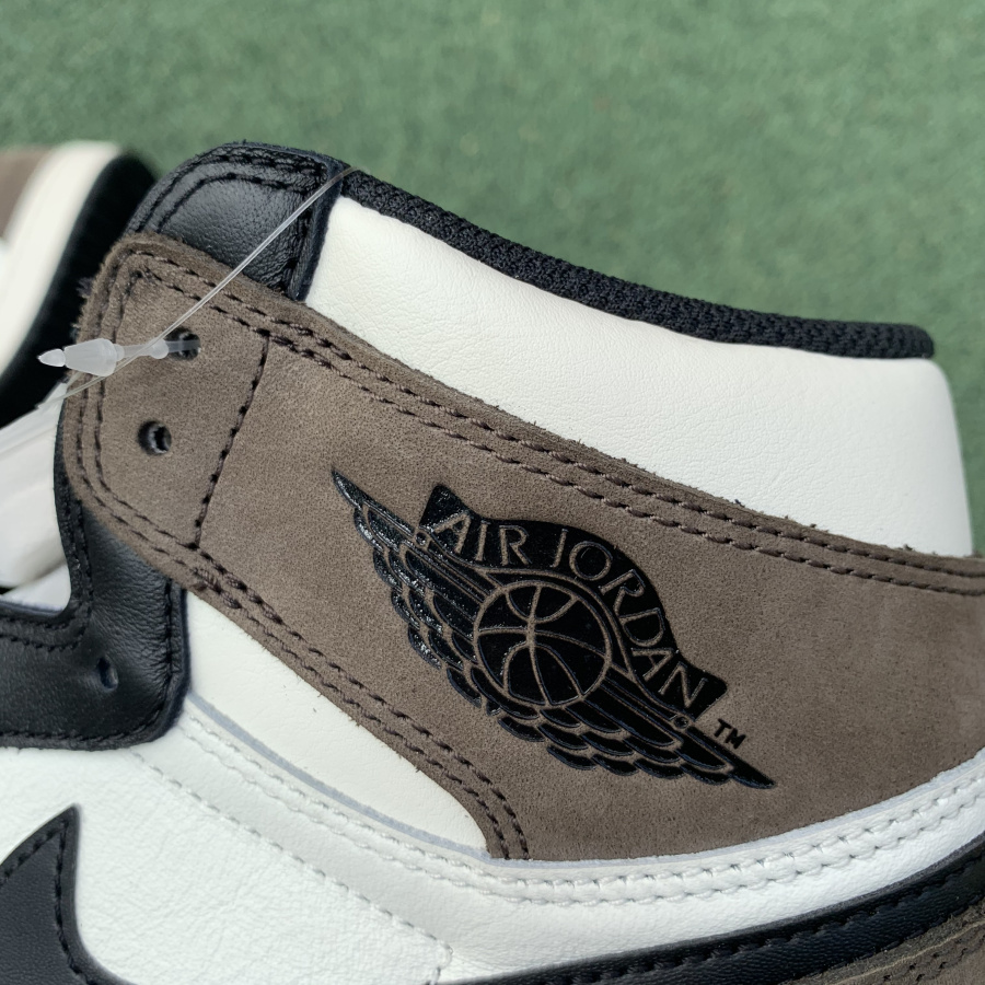 Air Jordan 1 Dark Mocha AJ1 Sneaker - DesignerGu