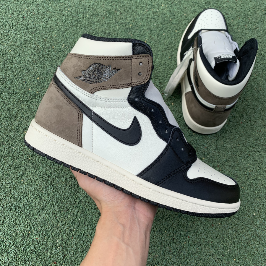 Air Jordan 1 Dark Mocha AJ1 Sneaker - DesignerGu